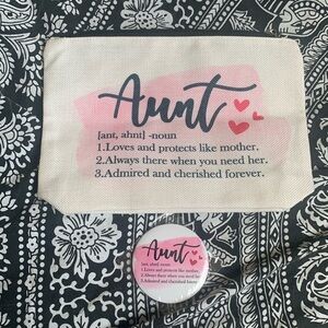 Aunt Makeup Bag w Mirror